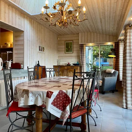 Gite Au Bord Du Lac Avec Jardin Clos, Cheminee Et Wifi A - Fr-1-306-942 Nyaraló *